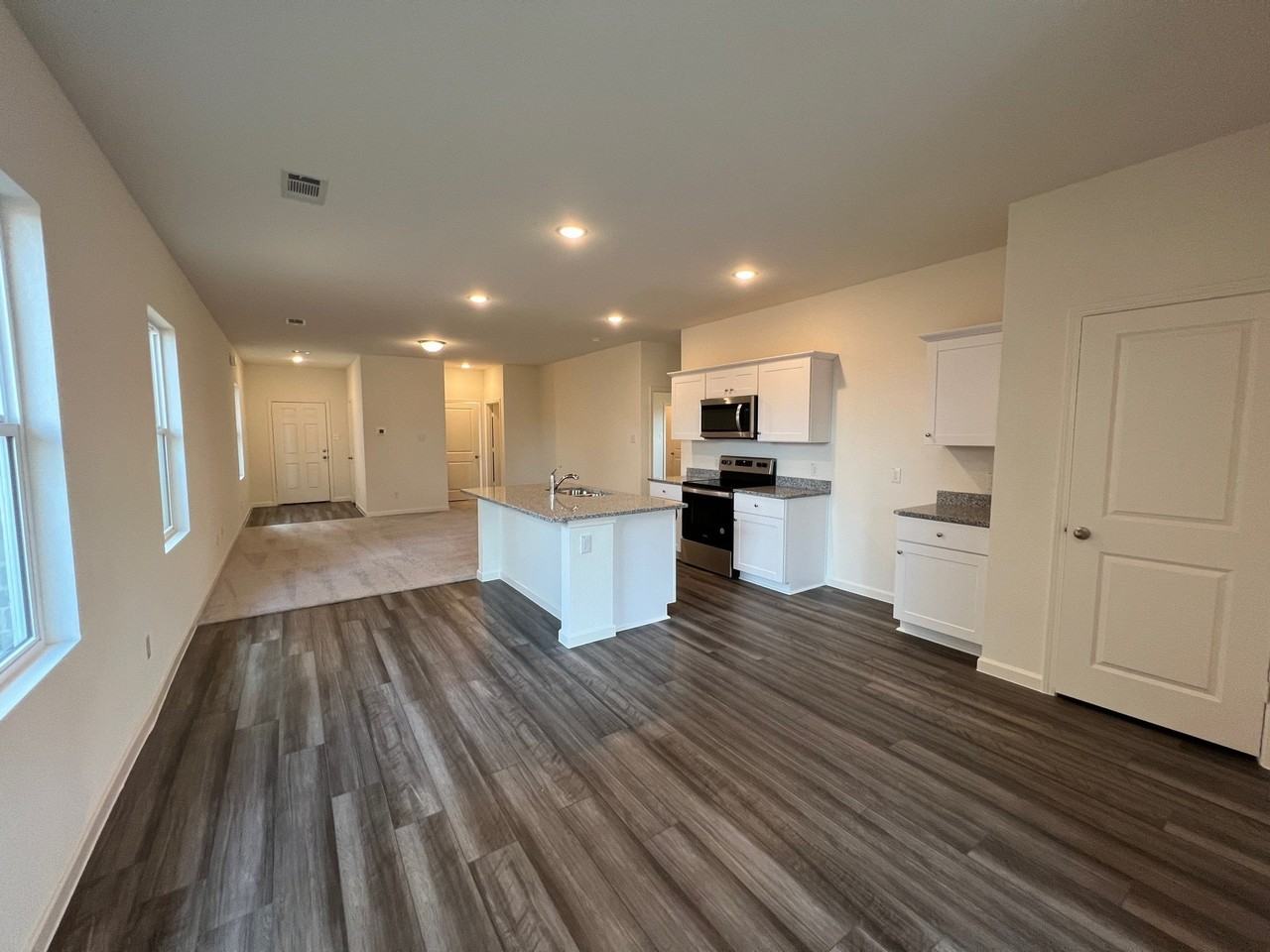 1710 Washington St - Photo 7 of 19