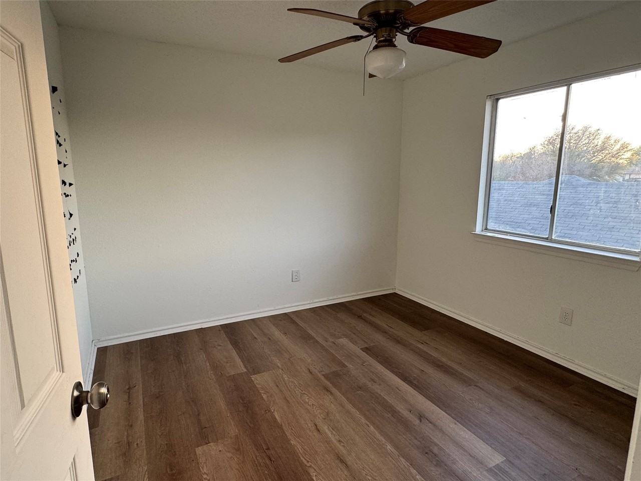 2146 Sword Dr - Photo 5 of 10