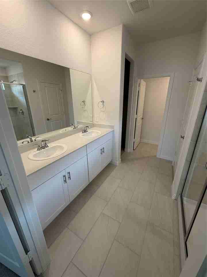 2203 Rannoch St - Photo 7 of 13