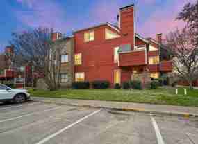 9825 Walnut St #206 - Photo 1 of 1
