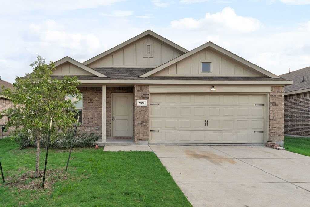 1012 Barkers Pond Ave - Photo 4 of 24