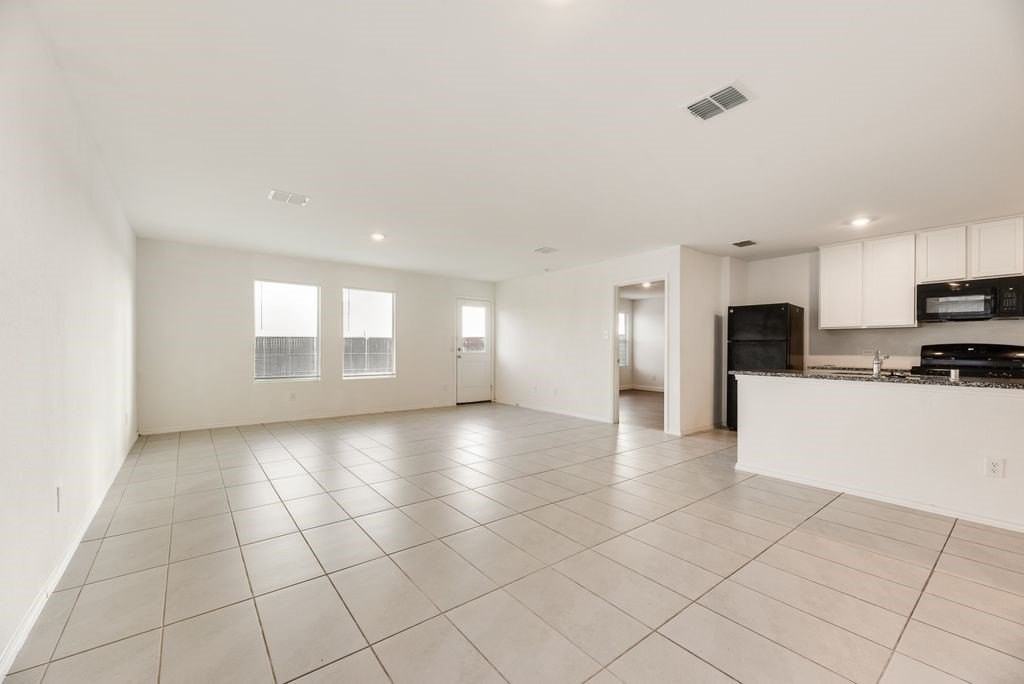 1012 Barkers Pond Ave - Photo 7 of 24