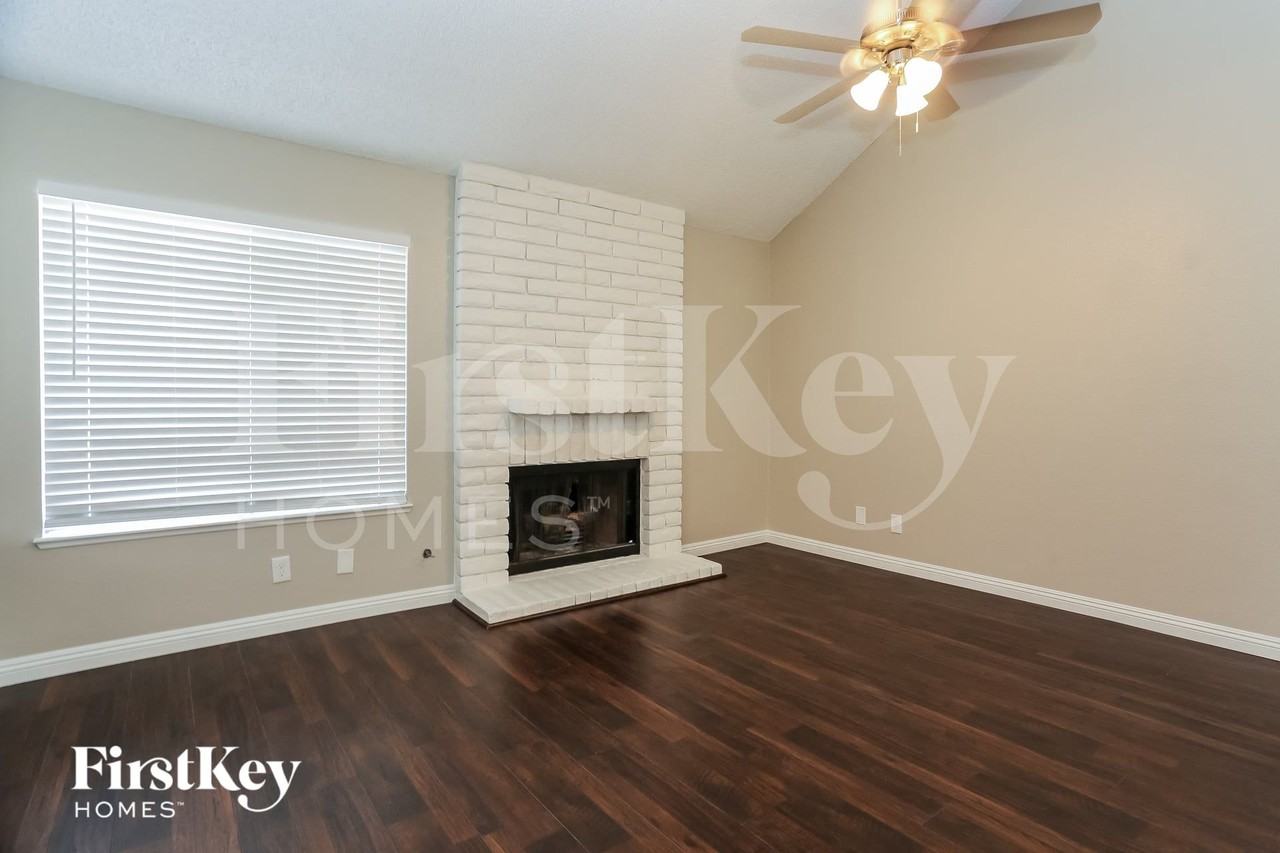 6612 Wheelbarrow Peak Dr - Photo 4 of 15