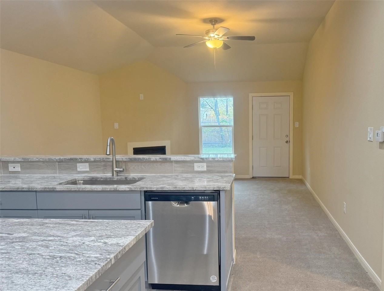 3912 Oneal St - Photo 7 of 18
