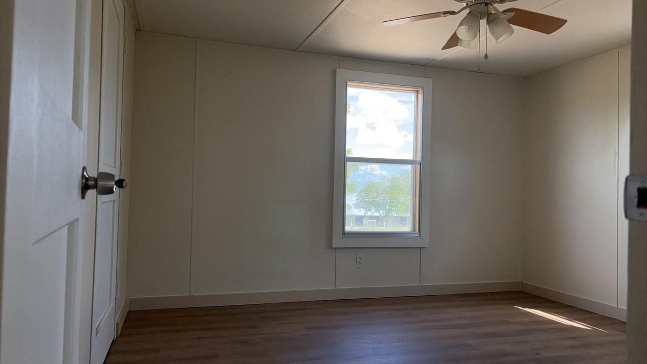 2768 Poppy Ln - Photo 6 of 7