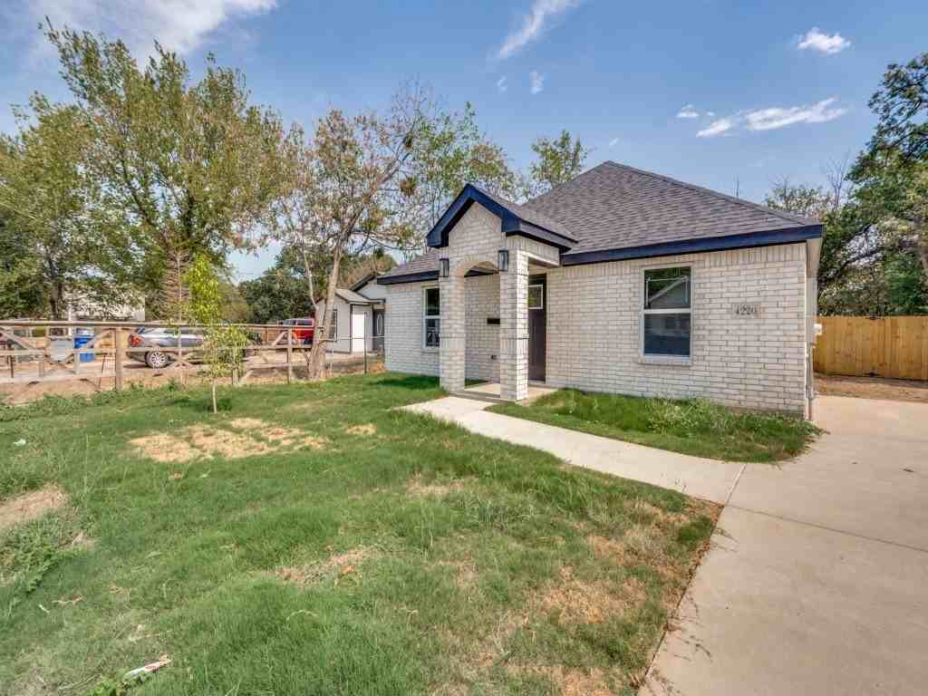 4220 Hamilton Ave - Photo 5 of 21