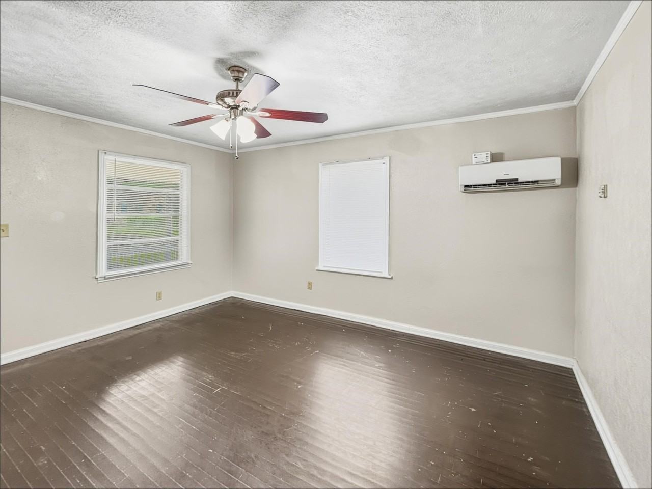 5013 Kessler Rd - Photo 4 of 17