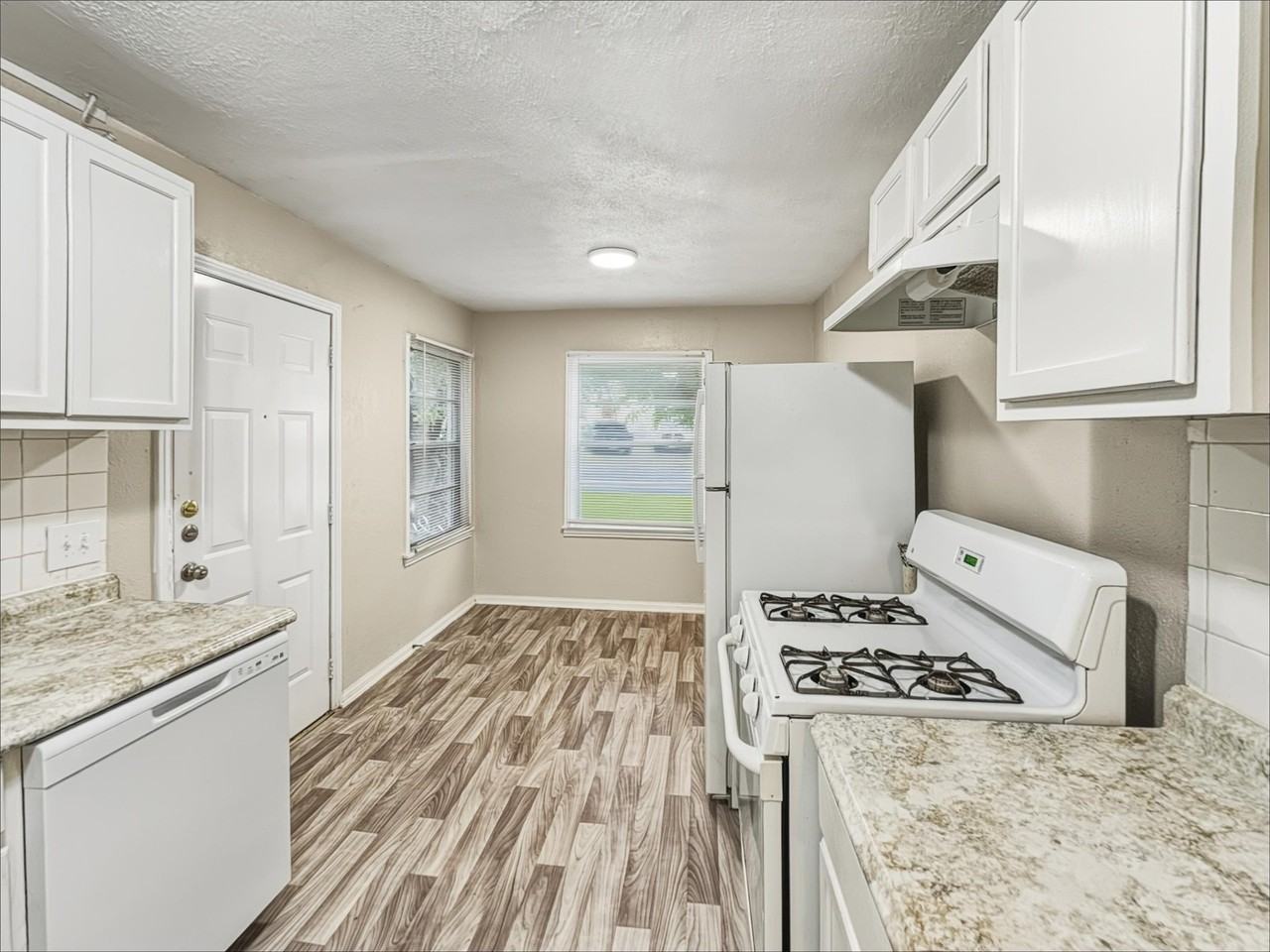 5013 Kessler Rd - Photo 7 of 17