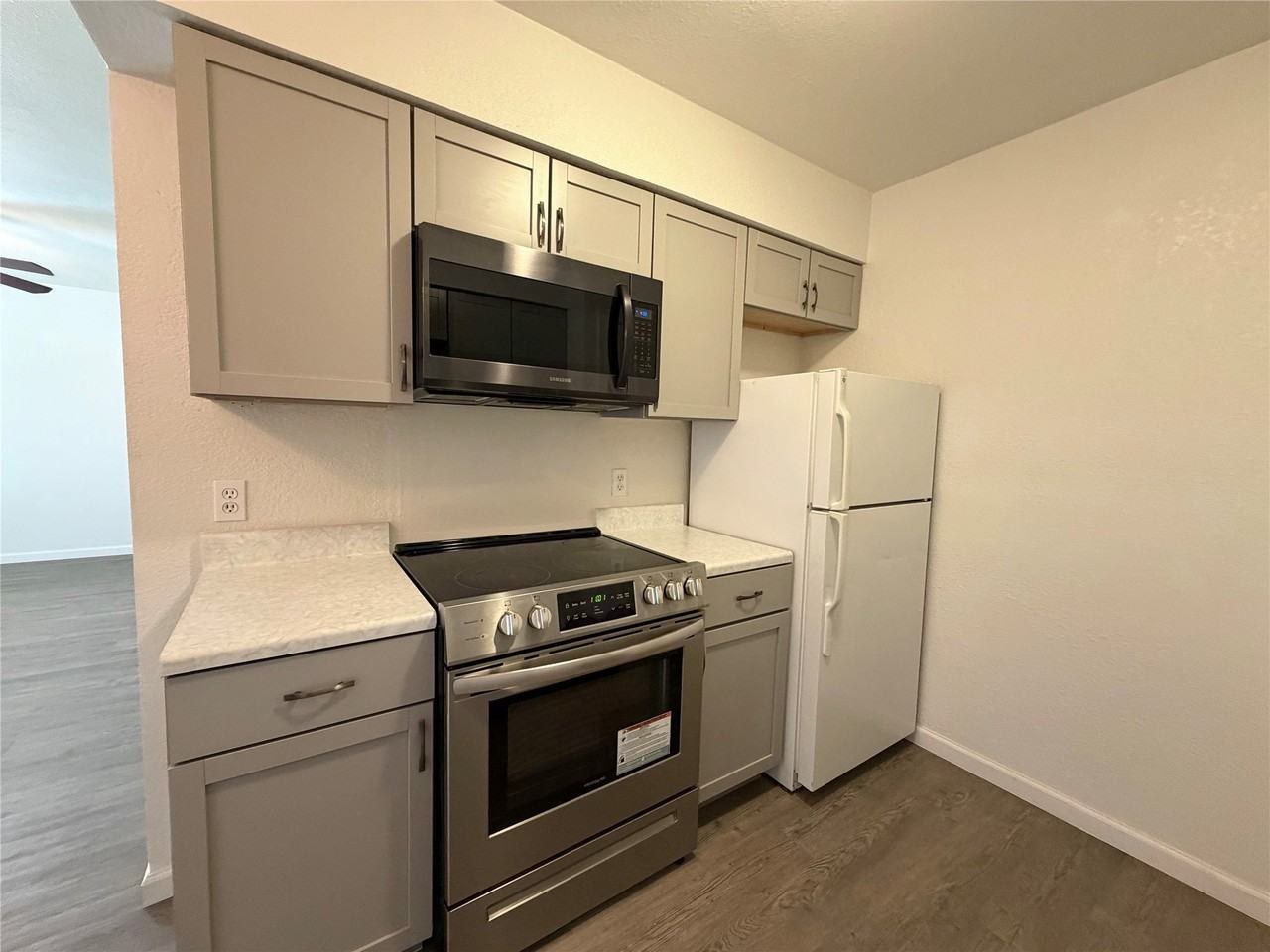 109 Wildwood Ct #C - Photo 4 of 15