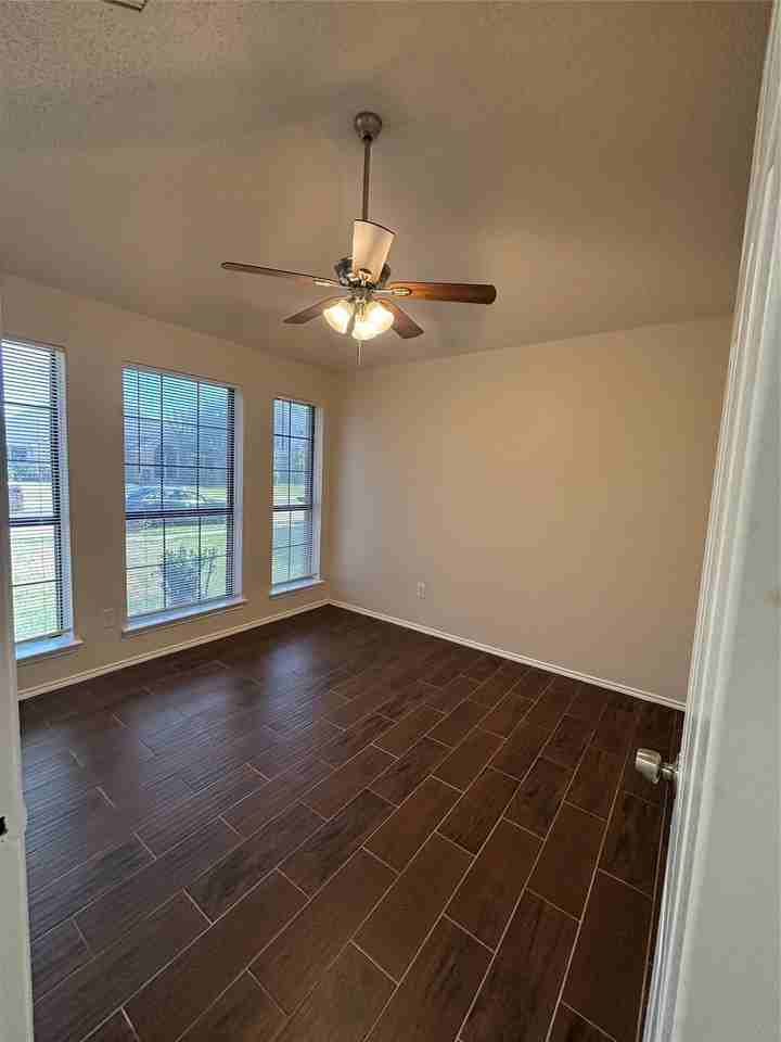 1615 Ariel Dr - Photo 7 of 20