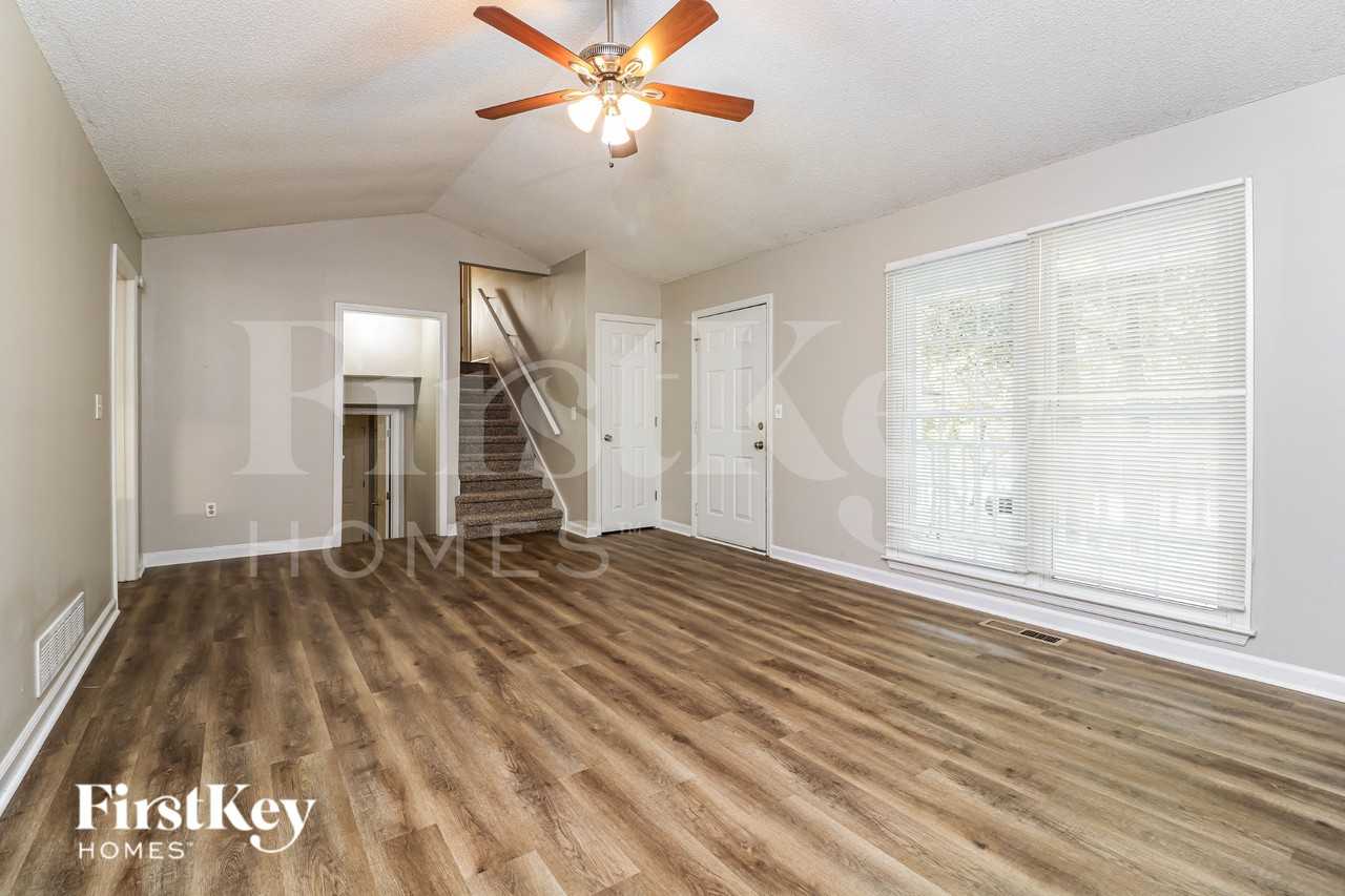 5374 Muirwood Pl - Photo 6 of 19