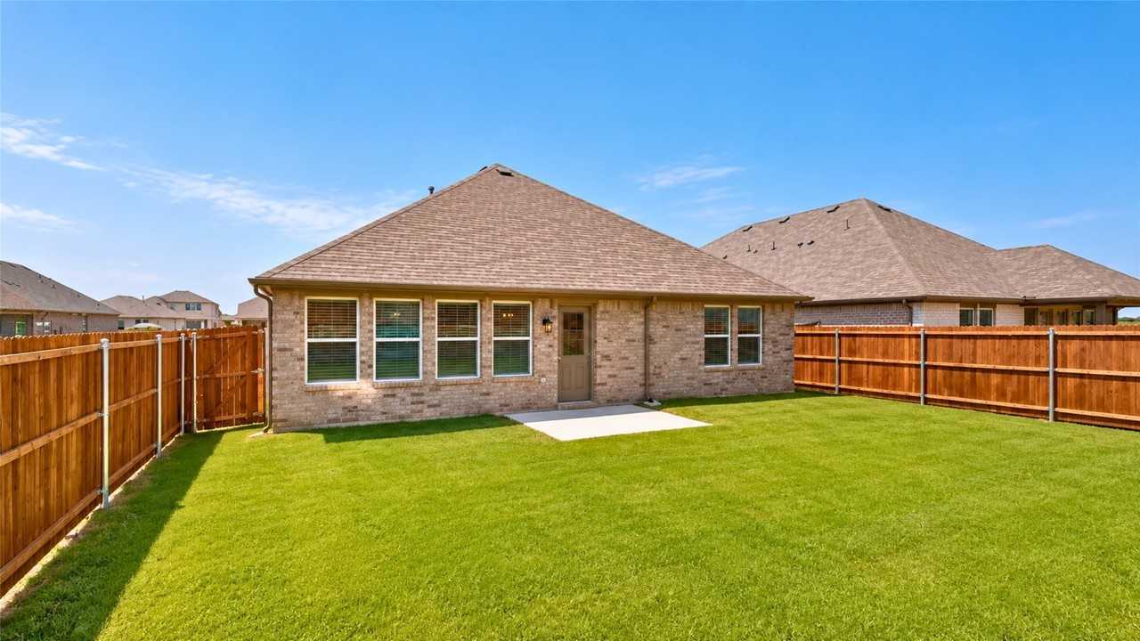 117 Corcovado Ave - Photo 3 of 25