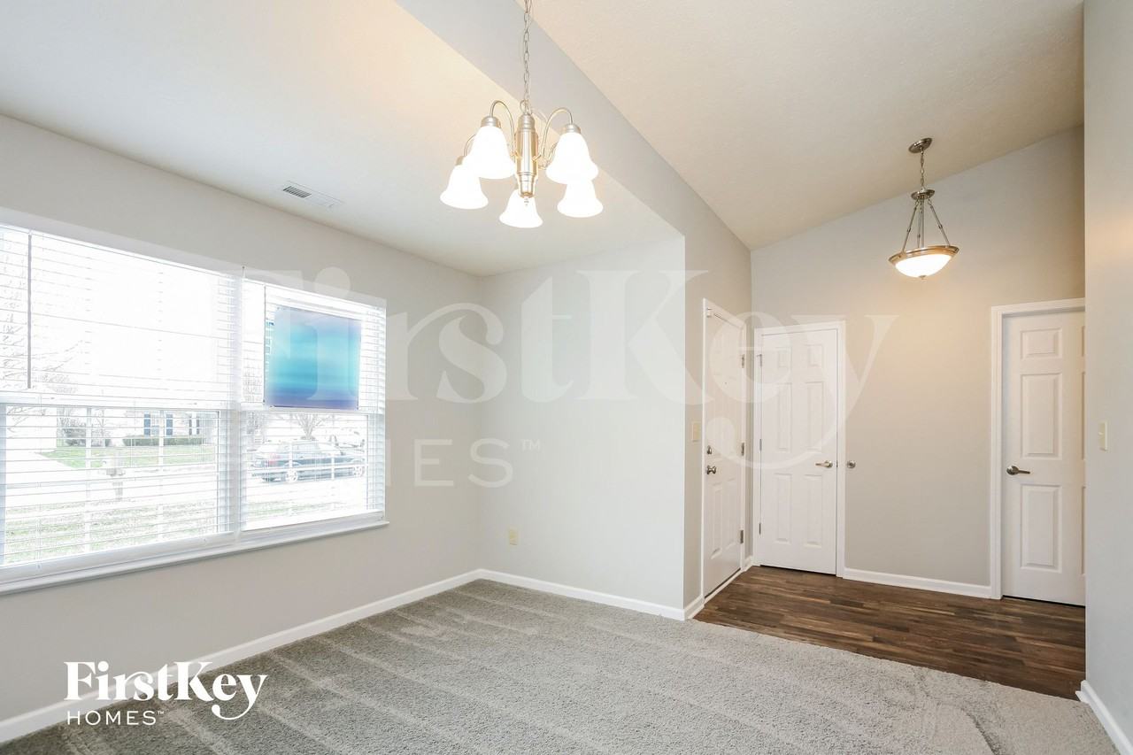 13815 Zion Ct - Photo 4 of 15