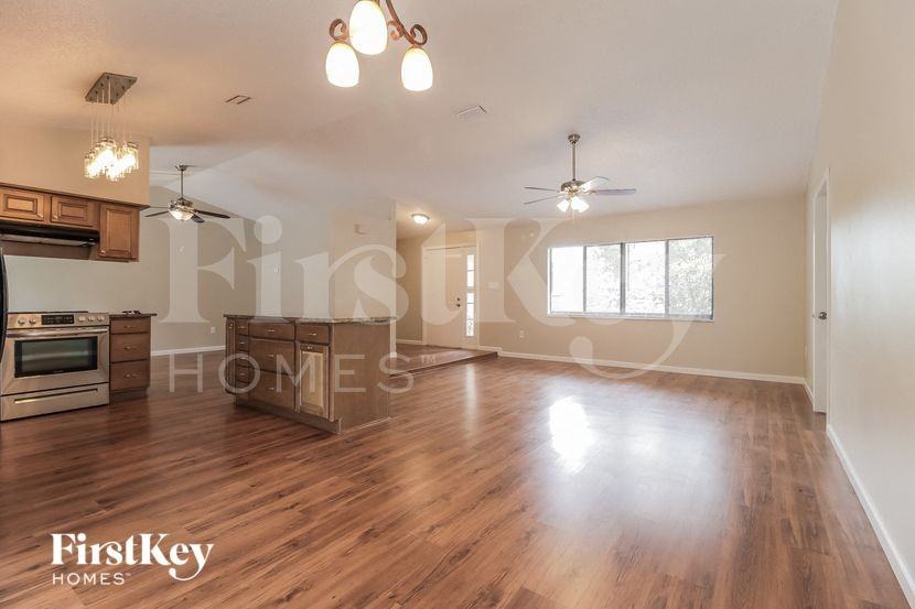 1365 Lech Ave Nw - Photo 4 of 15