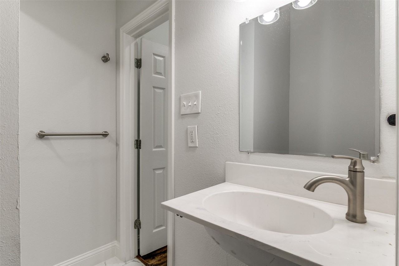 2323 Stoneman St - Photo 5 of 16