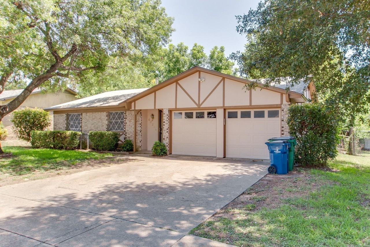 6024 Blueridge Dr - Photo 4 of 29