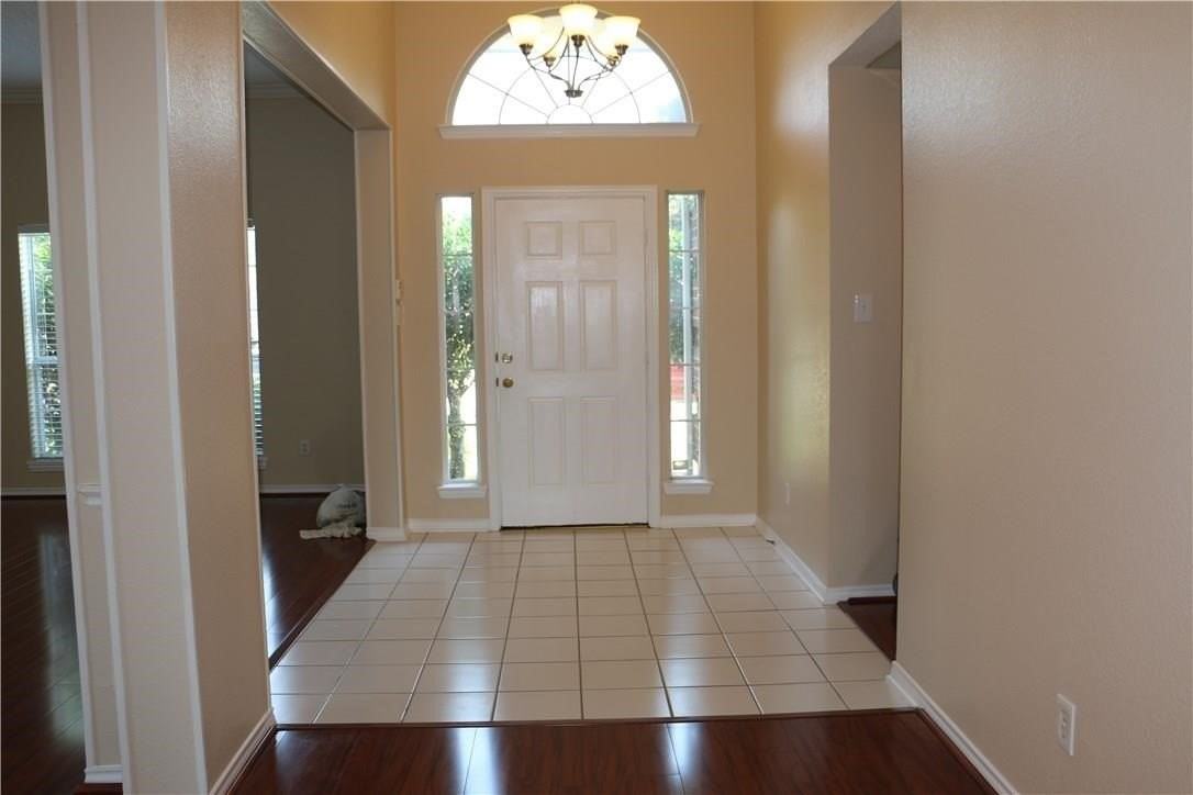4428 Buchanan Dr - Photo 3 of 22