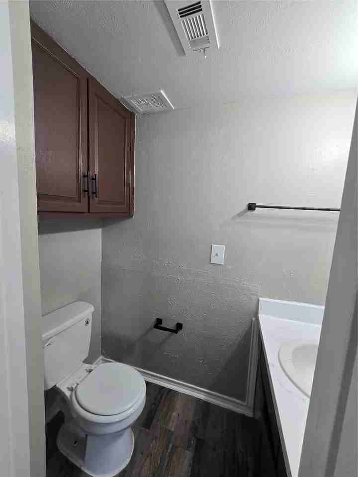 3954 Altoona Dr - Photo 7 of 10