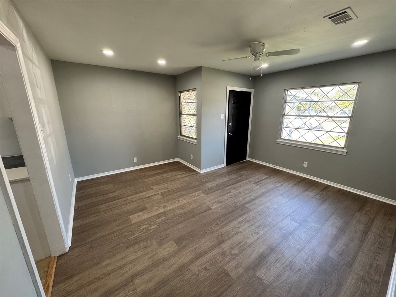 3414 June Dr - Photo 3 of 19
