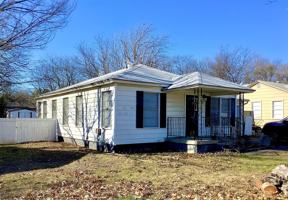 featured image of 213 Donald St
