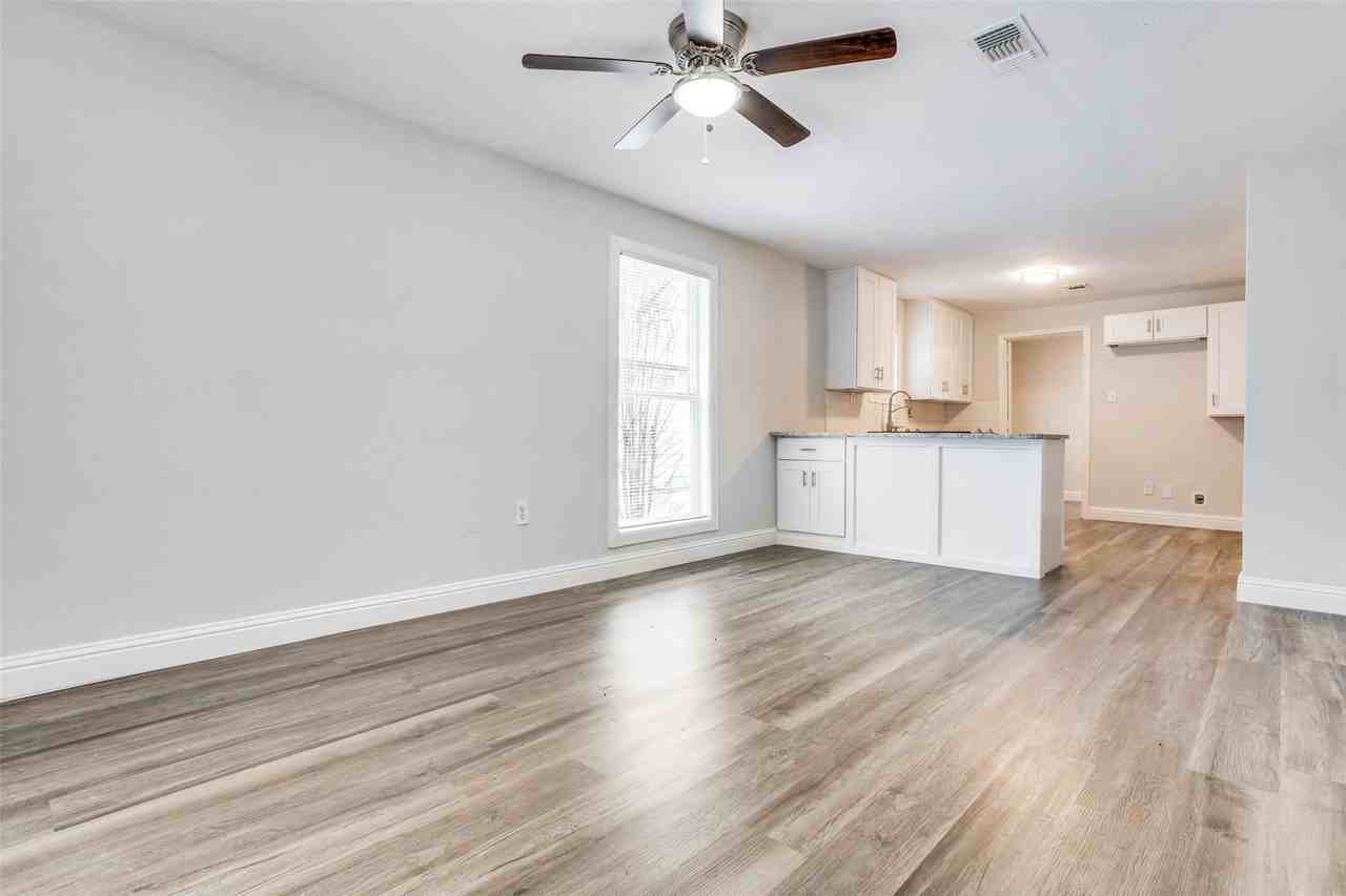 2216 Marburg St - Photo 5 of 12