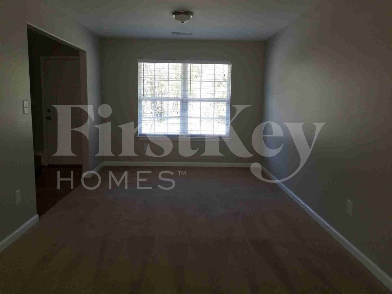 901 Leatherstone Ln - Photo 6 of 32