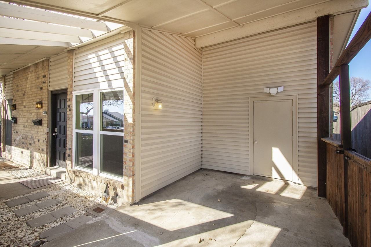 2611 Via Cordova - Photo 3 of 25