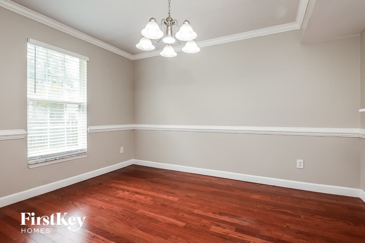8405 Old Carriage Ct - Photo 5 of 16