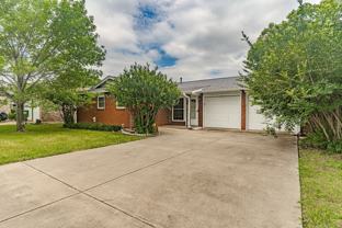 1912 Se 15th St - Photo 1 of 1