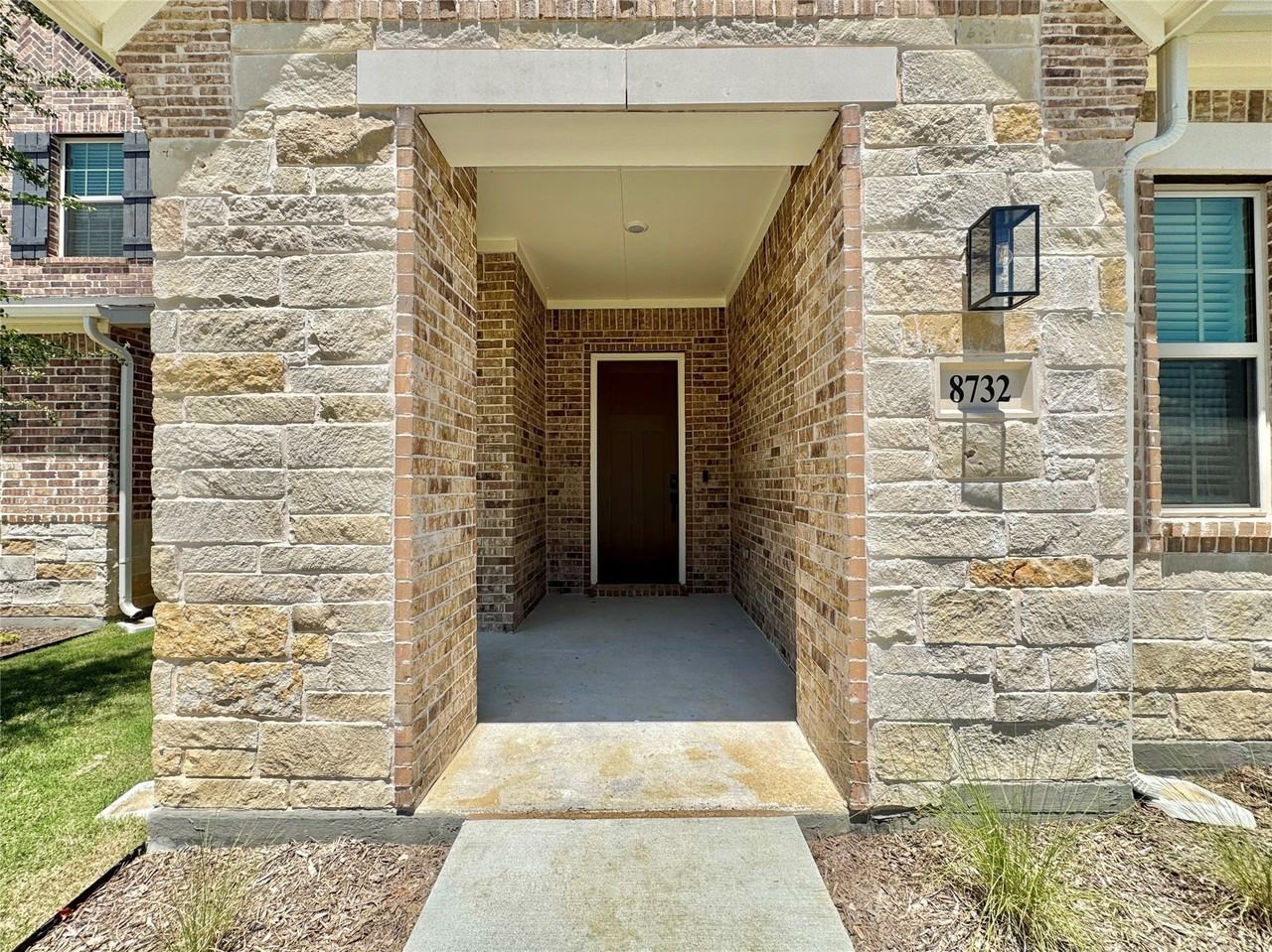 8513 Shoreham - Photo 2 of 25