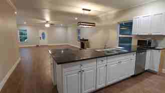 1012 E Oak St - Photo 1 of 1