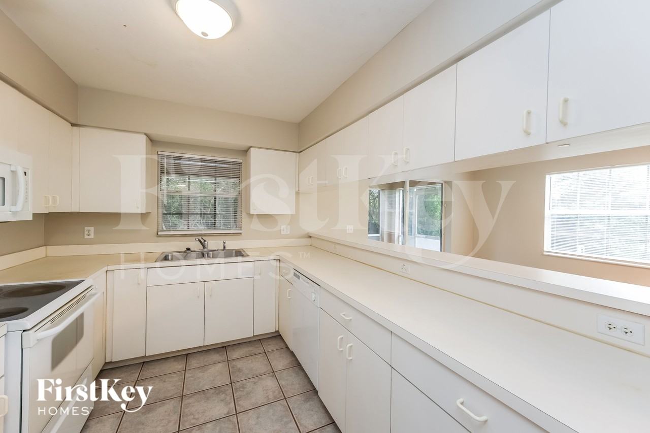 774 Bell Blvd S - Photo 7 of 16