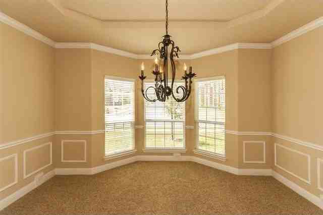 12060 Grandview Dr - Photo 4 of 23
