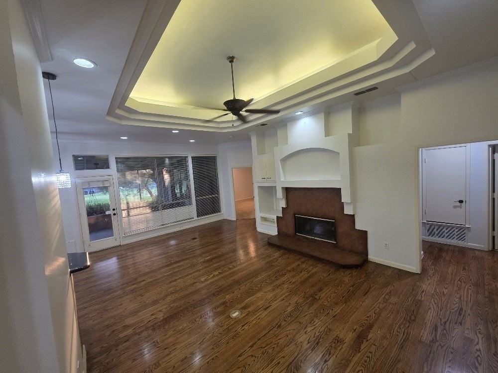 1315 Spyglass Dr - Photo 3 of 17