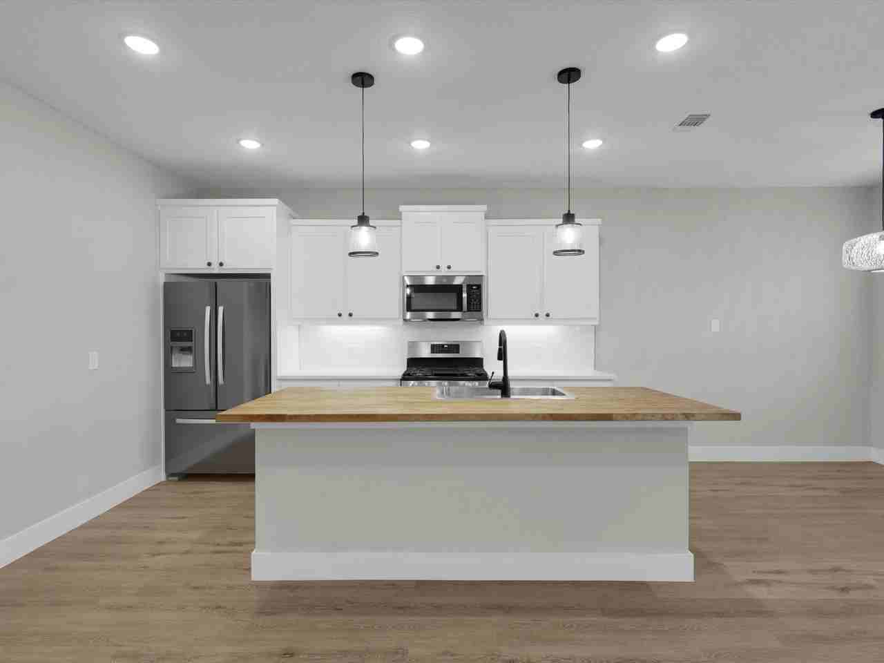 4905 Sweetbay Rd - Photo 5 of 26
