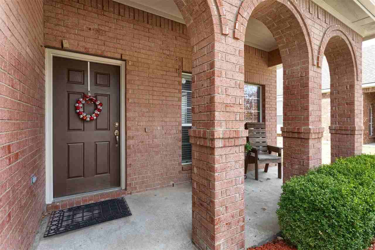 1612 Warm Springs Dr - Photo 3 of 27