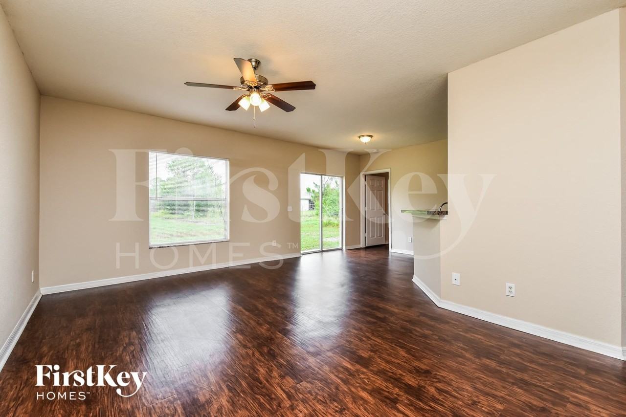 6840 Abady Ln - Photo 3 of 16