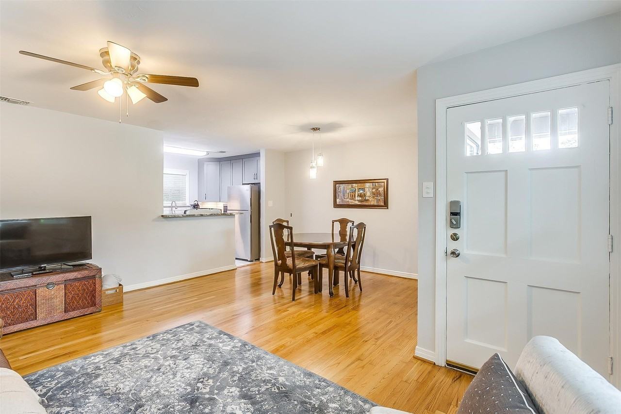 4704 Collinwood Ave - Photo 6 of 26