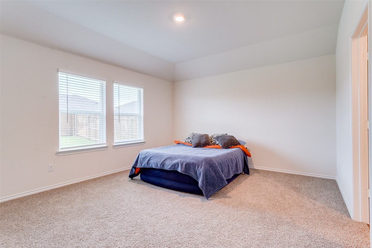 4115 Mountain Dr - Photo 5 of 12