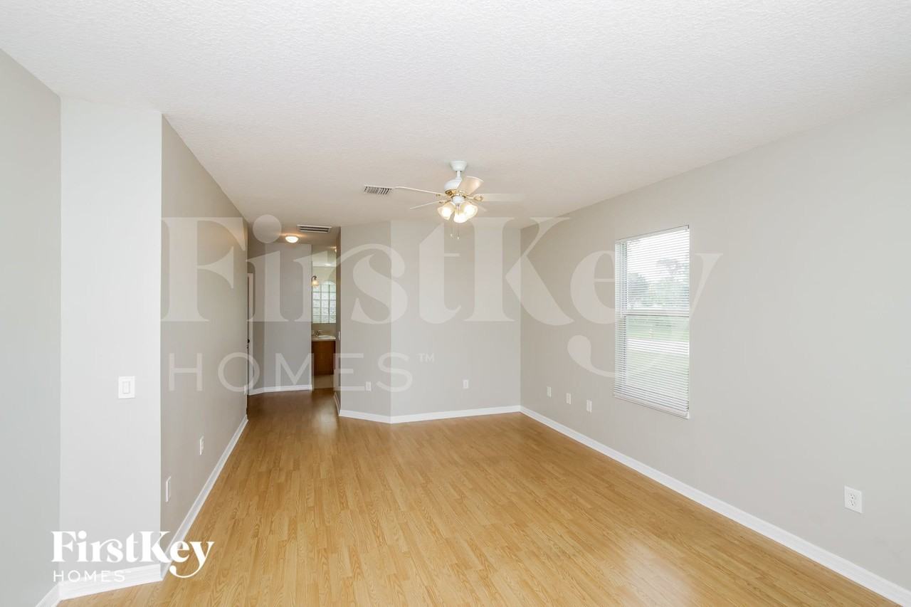 599 Australian Rd Nw - Photo 7 of 15