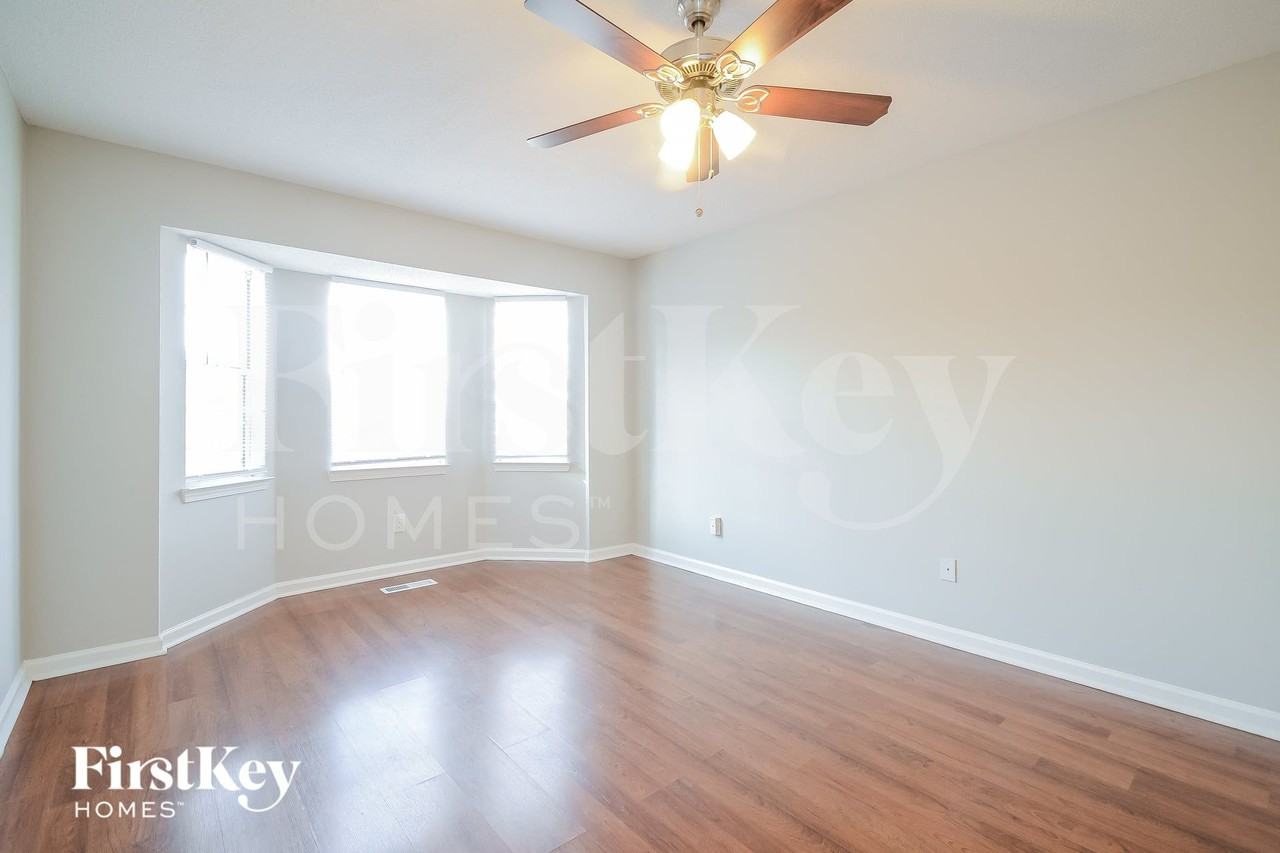 5759 Balboa Ter - Photo 6 of 15
