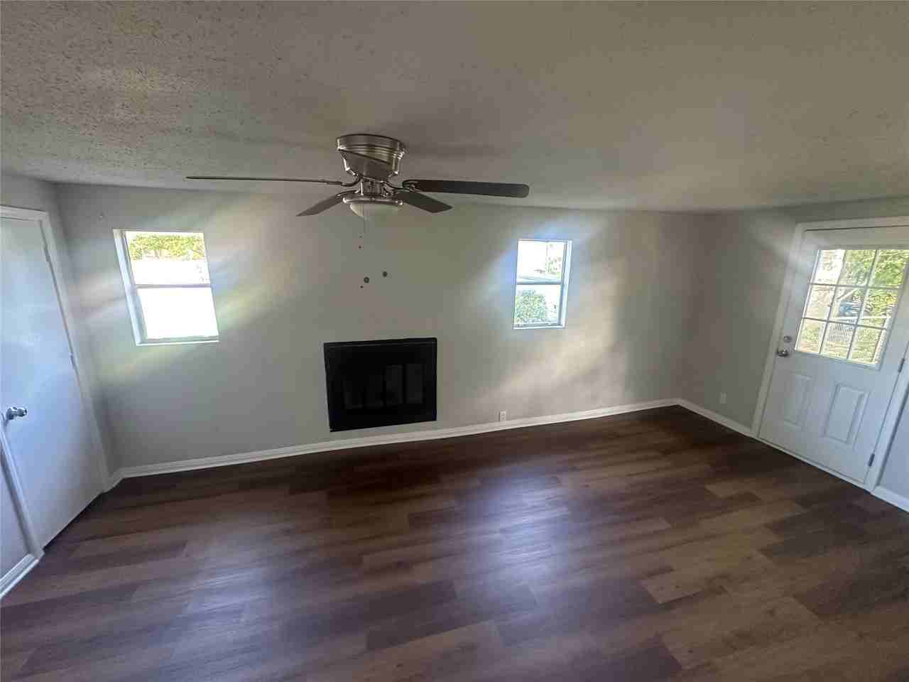 2908 Binyon Ave - Photo 3 of 8