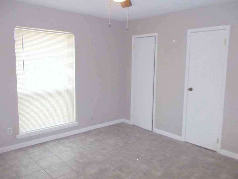 1502 S Cardinal Dr - Photo 7 of 7