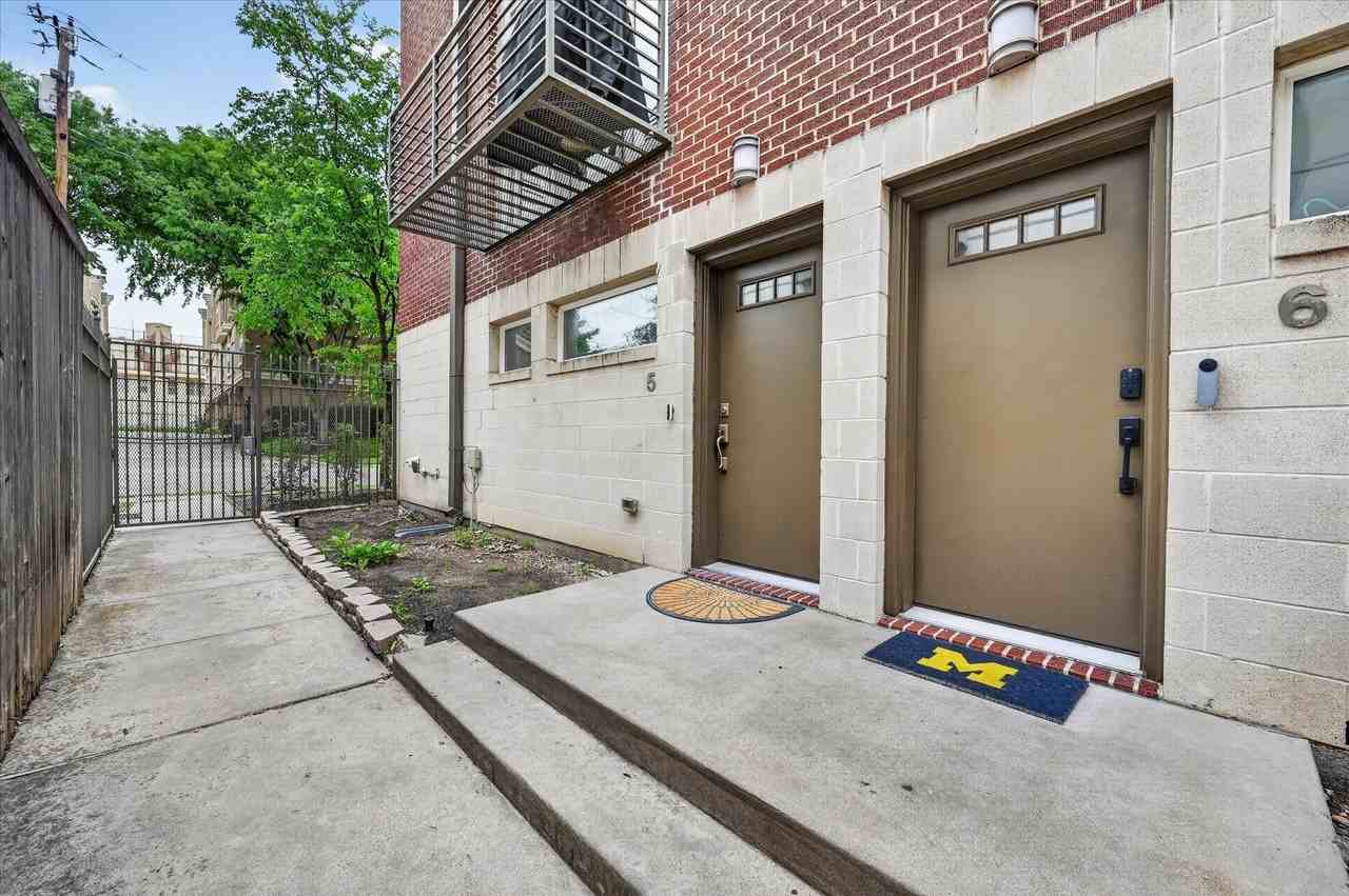 5618 Lindell Ave #6 - Photo 3 of 22