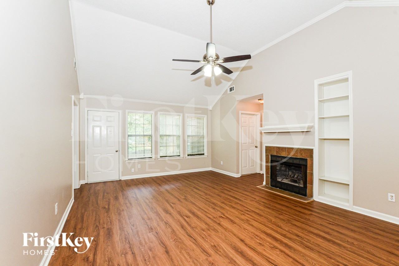 4538 Kings Grant Dr - Photo 3 of 19