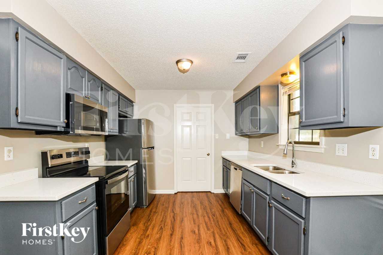4538 Kings Grant Dr - Photo 7 of 19