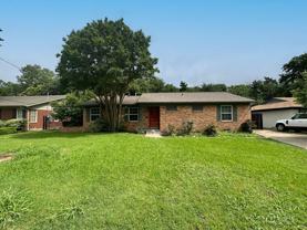 6461 Danbury Ln - Photo 1 of 1