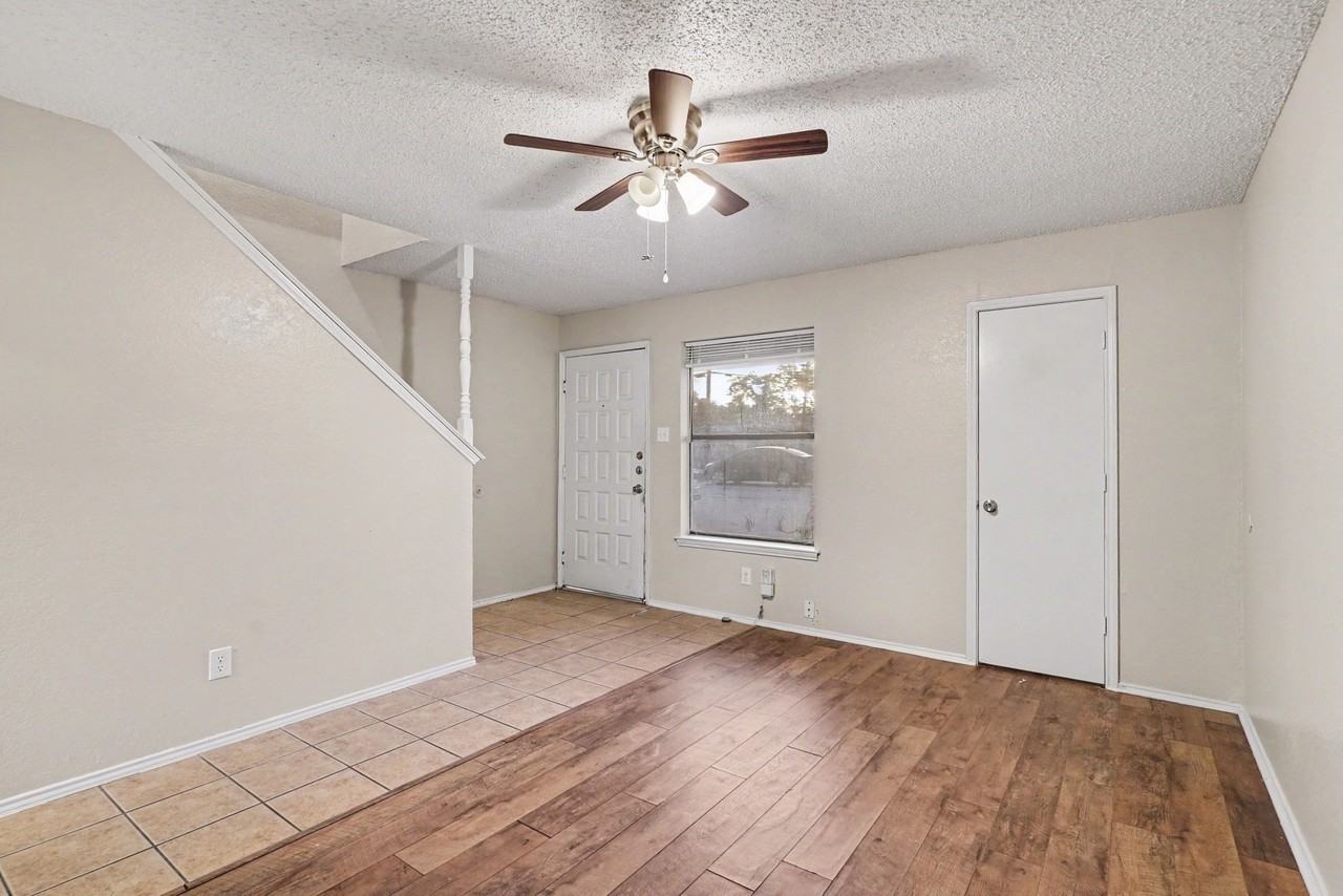 3301 Aurora St #B - Photo 4 of 25