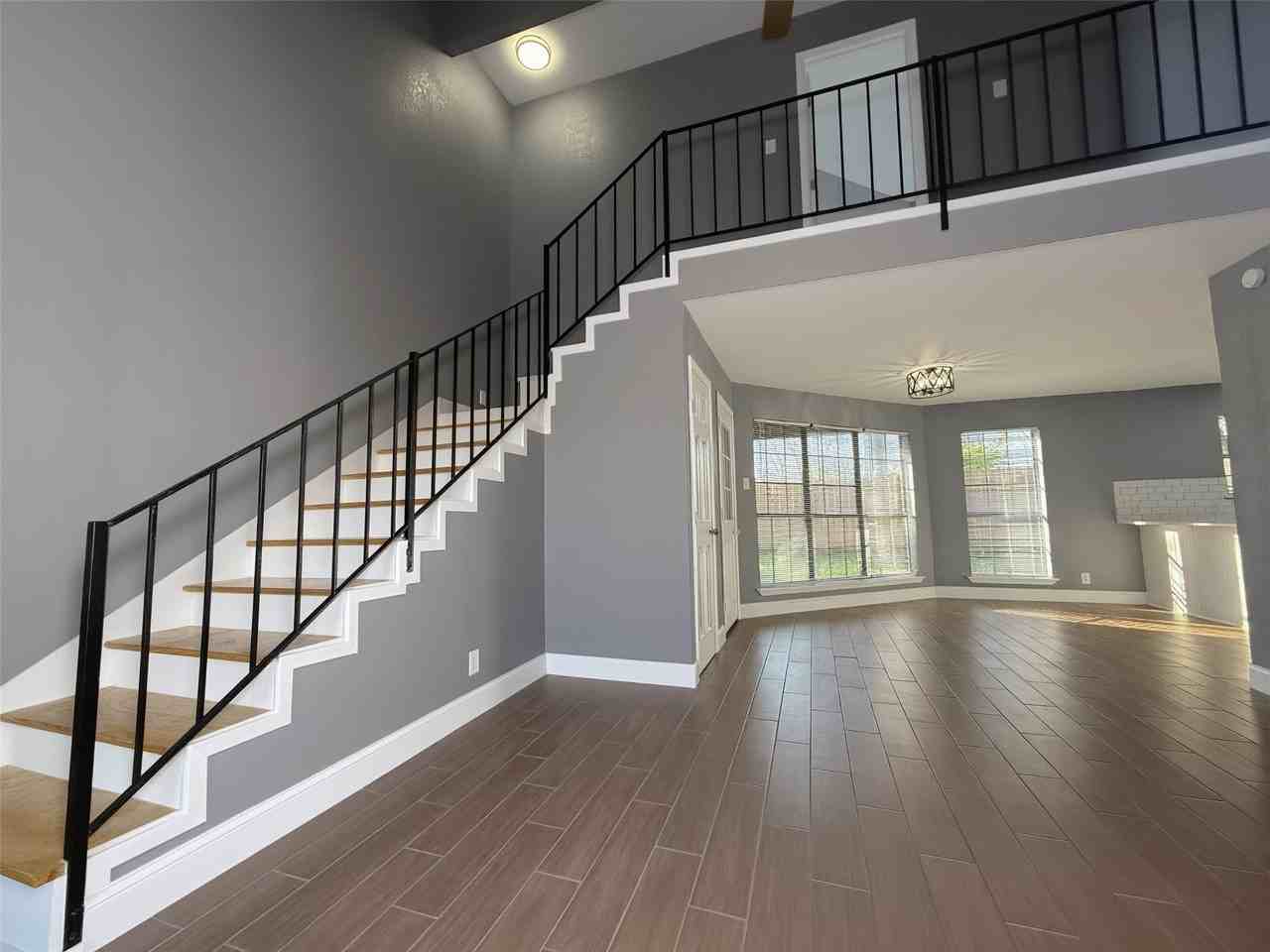 1900 W Taylor St - Photo 3 of 13