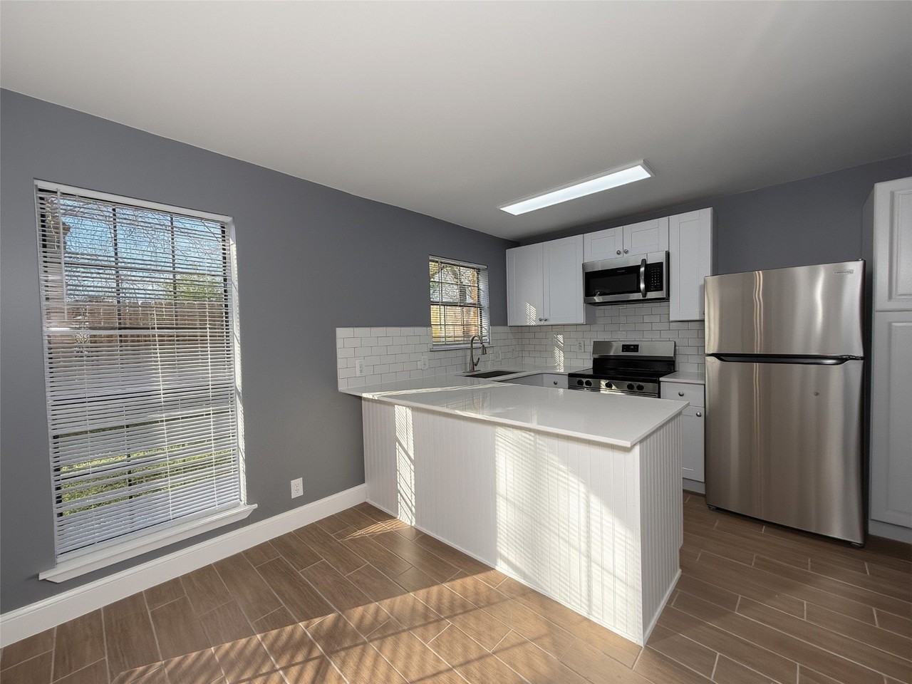 1900 W Taylor St - Photo 7 of 13